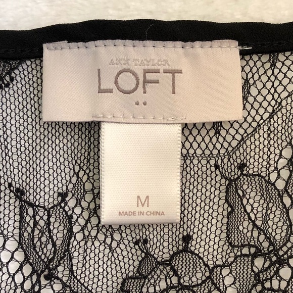Ann Taylor LOFT Red Top Lace Detail - M - Picture 4 of 7